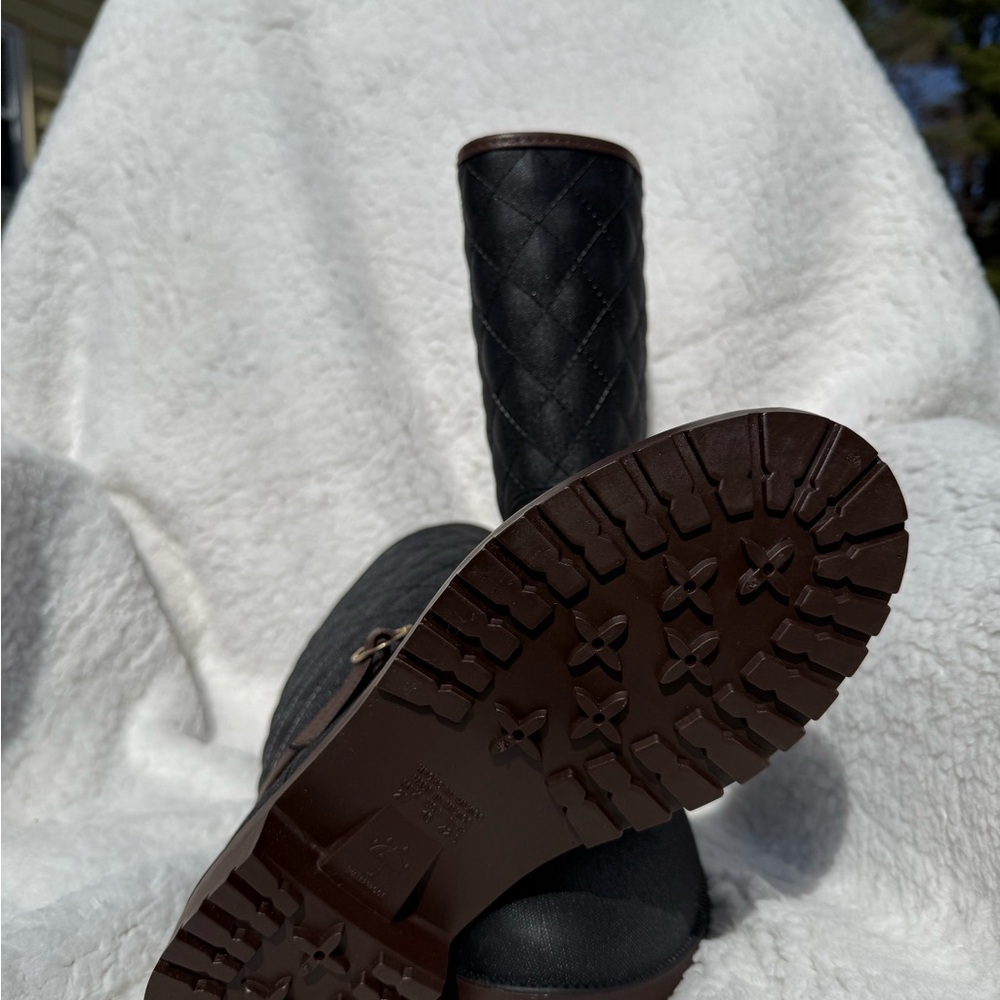 Black Quilted Boots with Brown Sole
